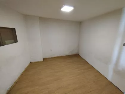 Tršćanska | 4zida.rs