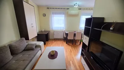 Zrenjanin, Žitni trg | 4zida.rs