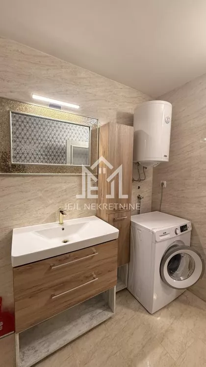 Petrovaradin | 4zida.rs