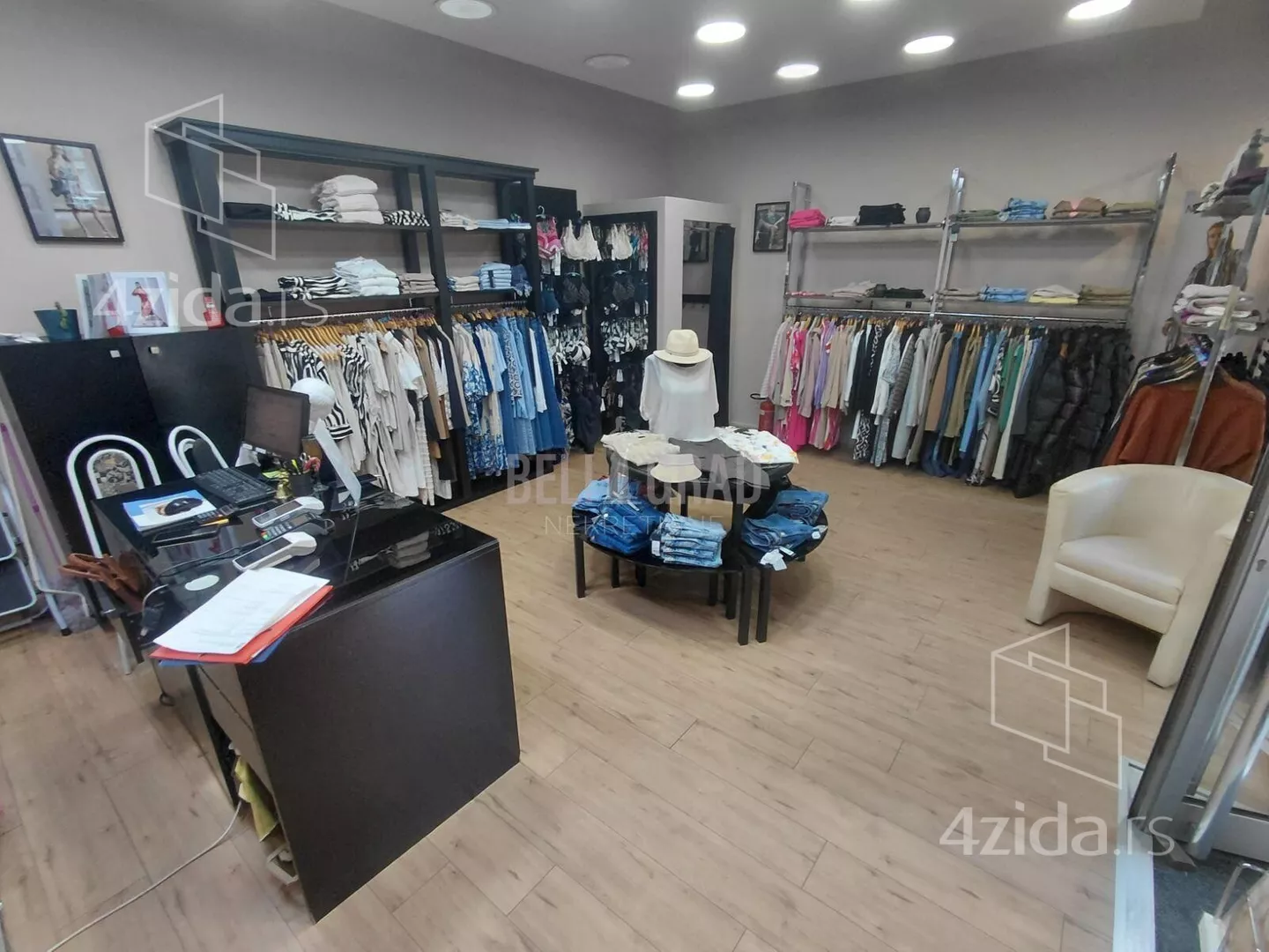 Lokal | 4zida