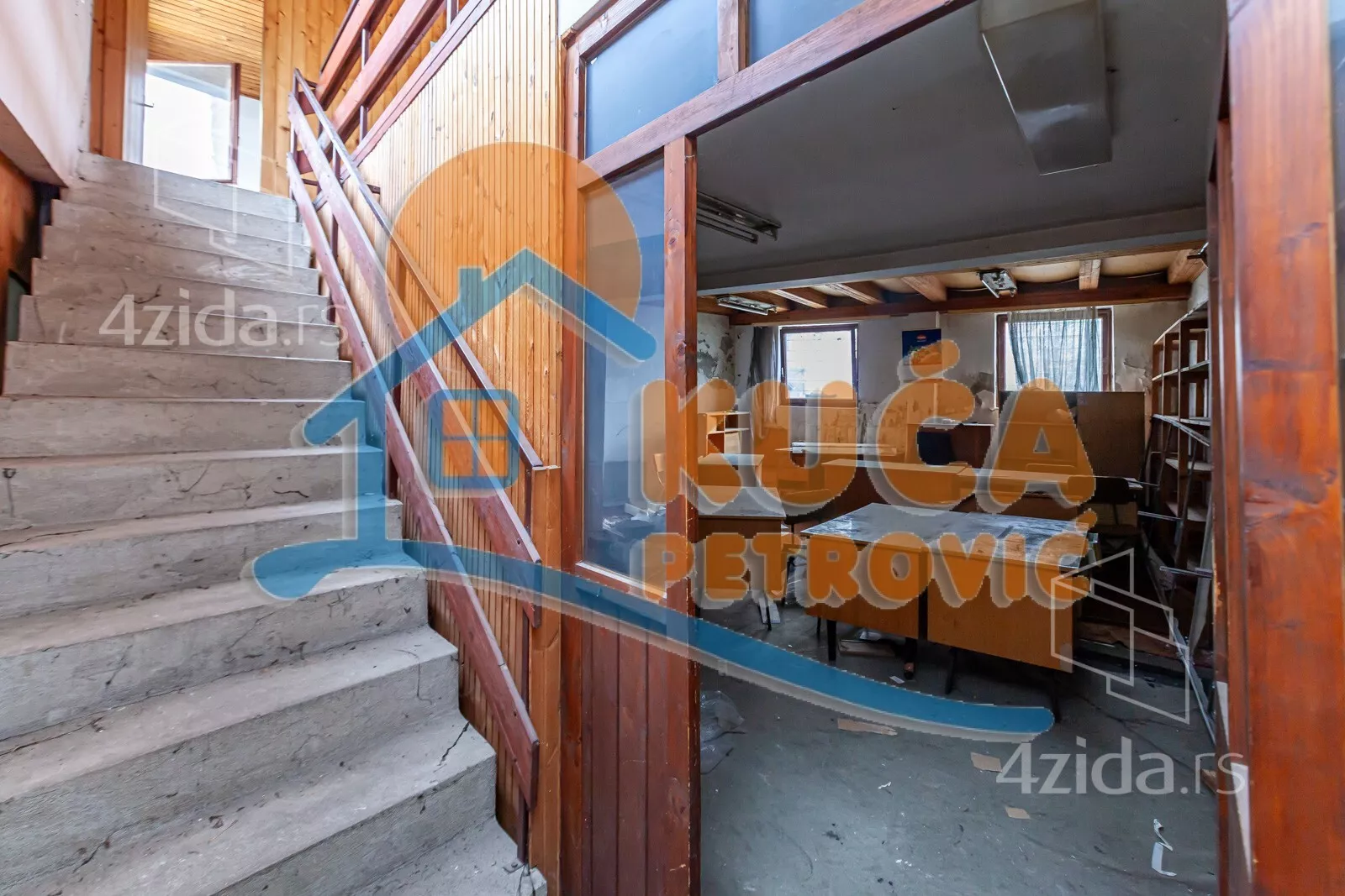 Lokal | 4zida