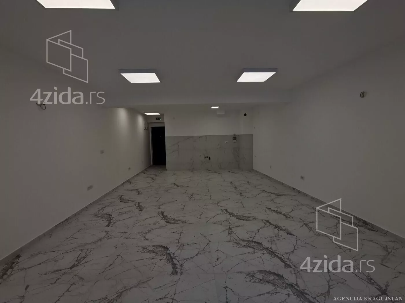 Poslovni prostor | 4zida