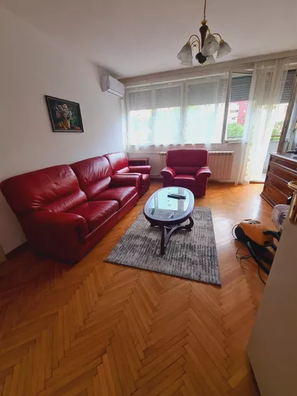 Kursulina bb | 4zida.rs