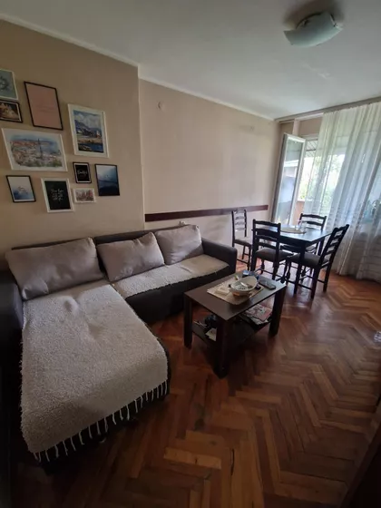 Vardarska | 4zida.rs