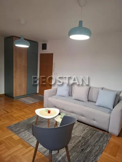 Kulina Bana | 4zida.rs