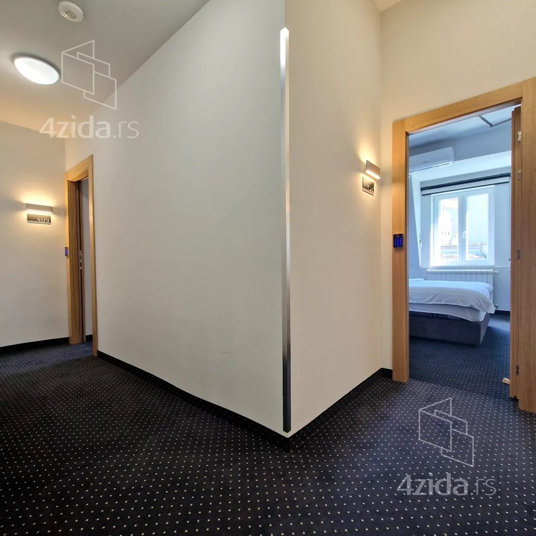 Devetosoban stan | 4zida