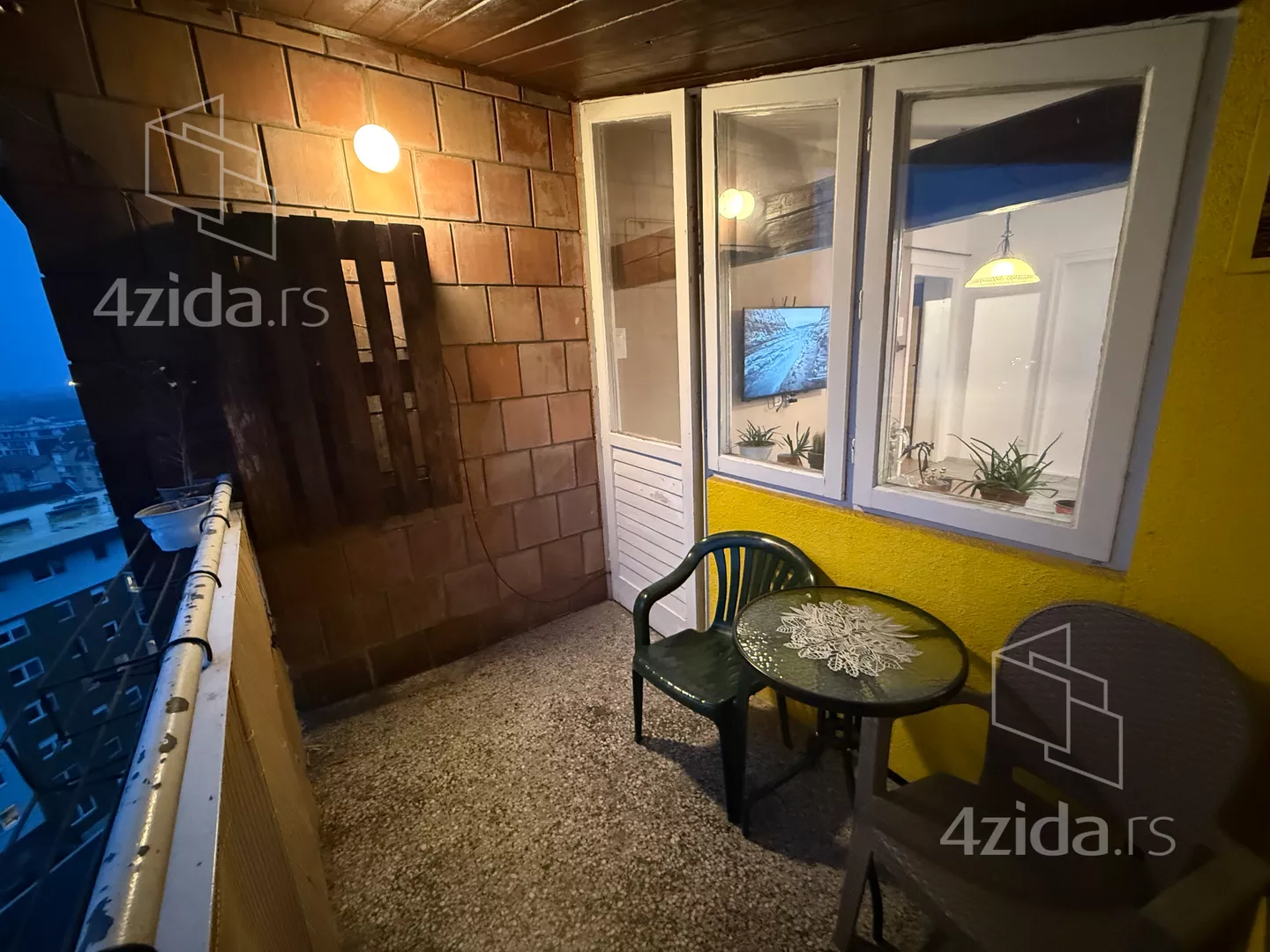 Dvoiposoban stan | 4zida