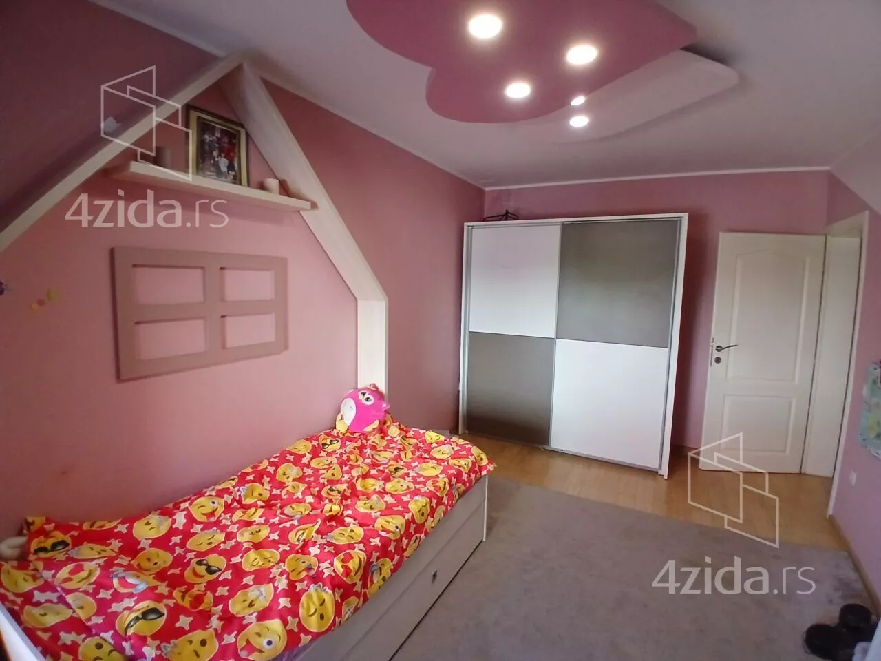 Četvorosoban stan | 4zida