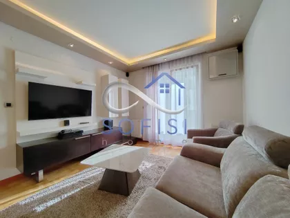 Lasla Gala | 4zida.rs