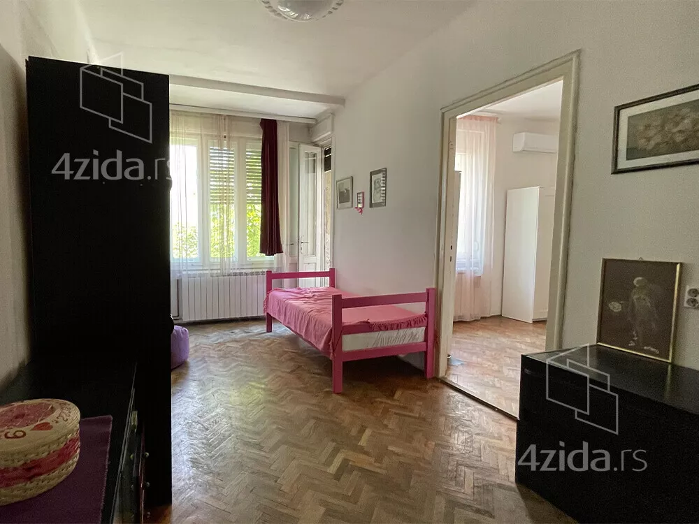 Četvoroiposoban stan | 4zida