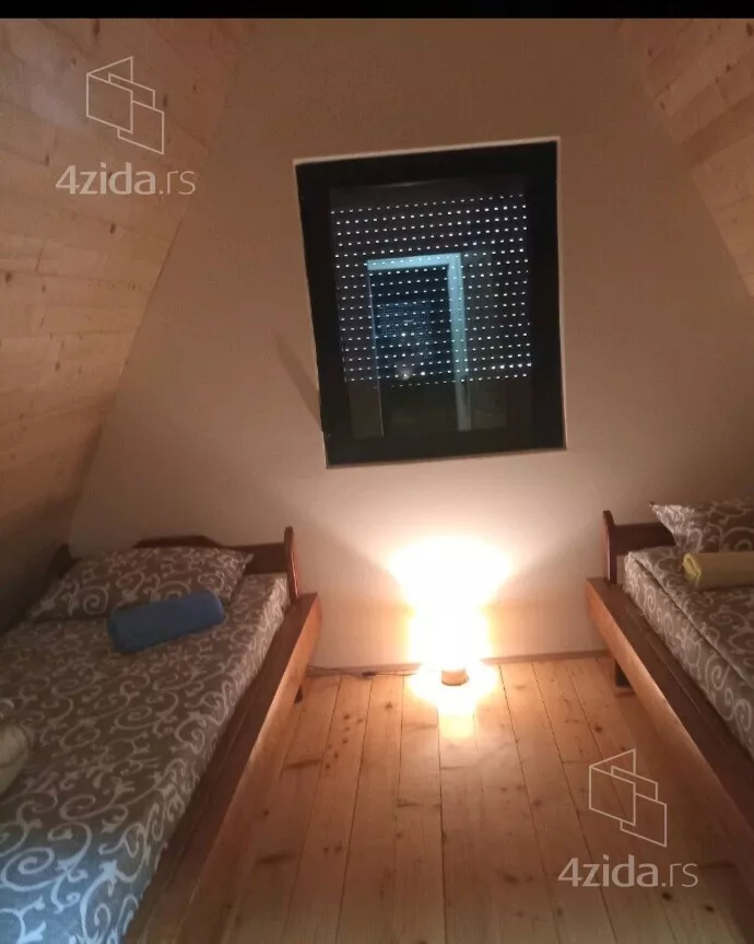 5-etažna kuća | 4zida