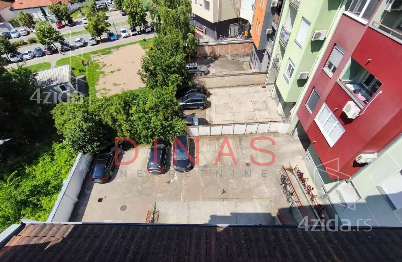 Petosoban stan | 4zida