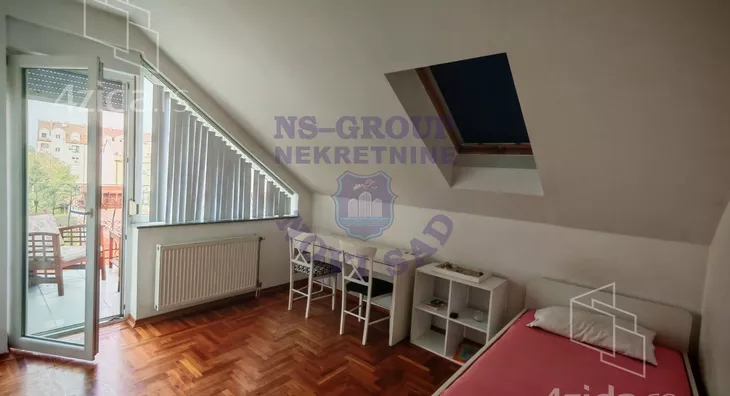 Petosoban stan | 4zida