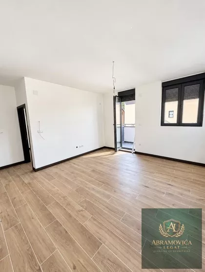 Novi Banovci | 4zida.rs