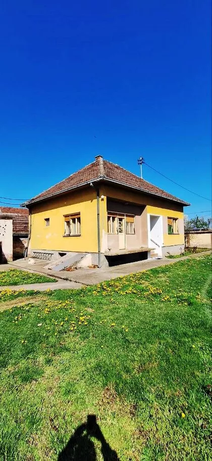 Mitrovačka 64 | 4zida.rs