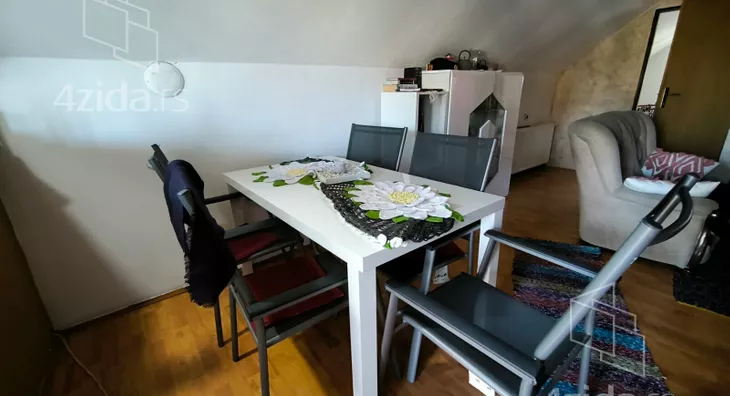 4-etažna kuća | 4zida