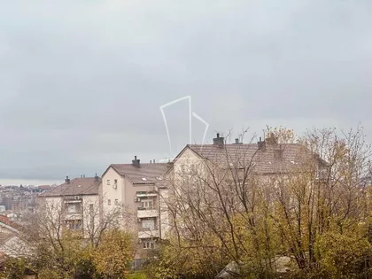 Mali Mokri Lug | 4zida.rs