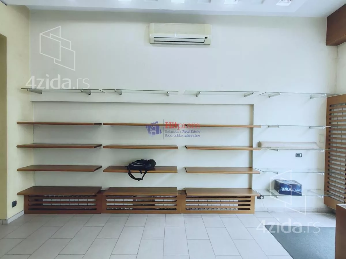 Lokal | 4zida