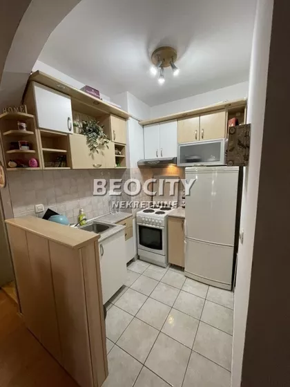 Bulevar Cara Lazara | 4zida.rs