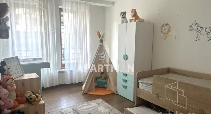Četvoroiposoban stan | 4zida