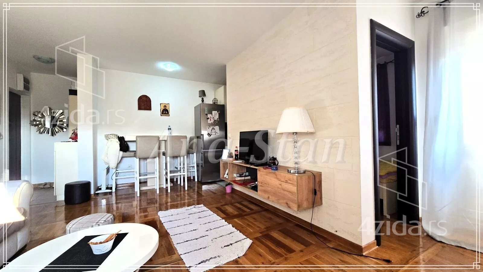 Jednoiposoban stan | 4zida