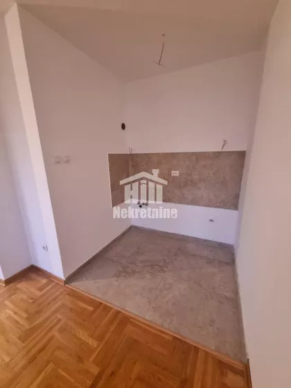 Cara Dušana | 4zida.rs