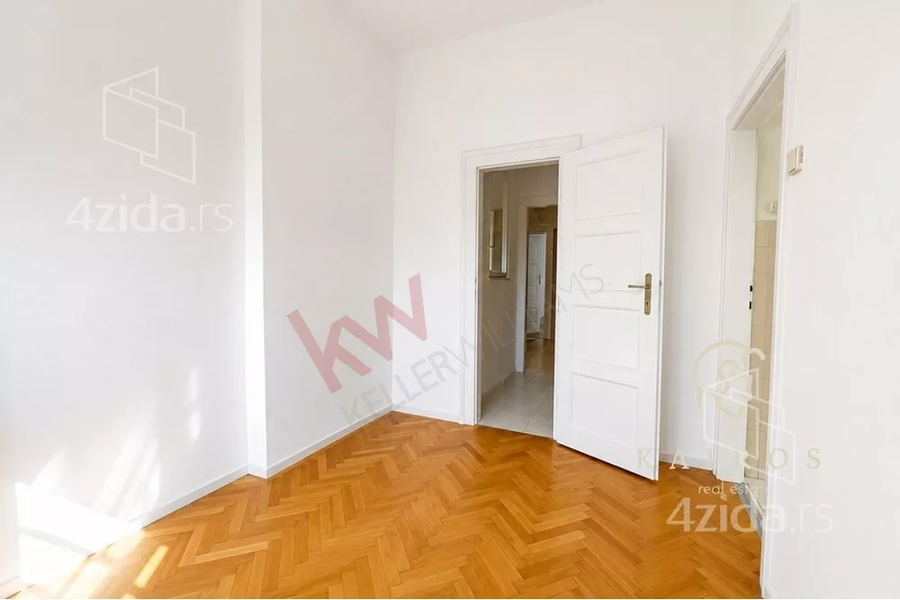 Šestosoban stan | 4zida
