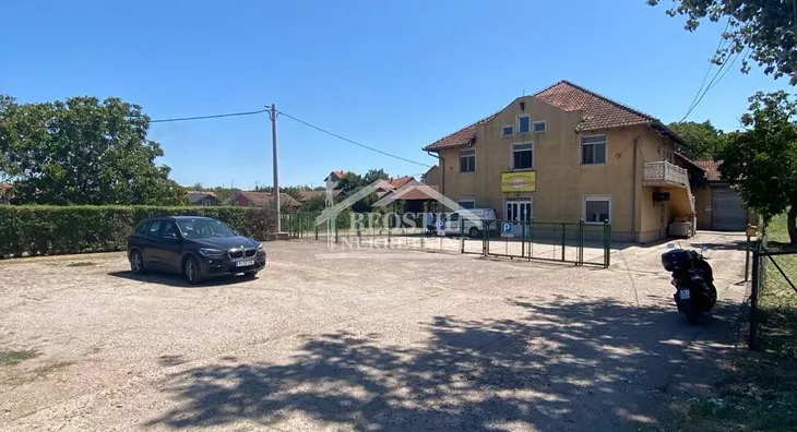 Poslovna zgrada | 4zida