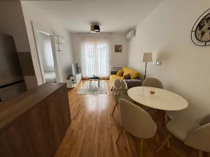 Voje Veljkovića | 4zida.rs