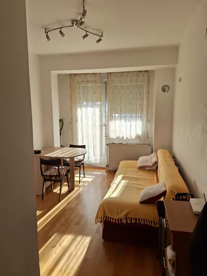 Bulevar Cara Lazara 100 | 4zida.rs