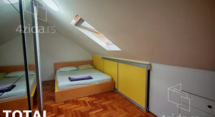 Petosoban stan | 4zida