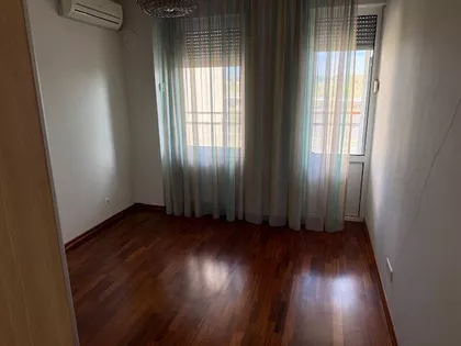 Vladimira Popovića 44 | 4zida.rs