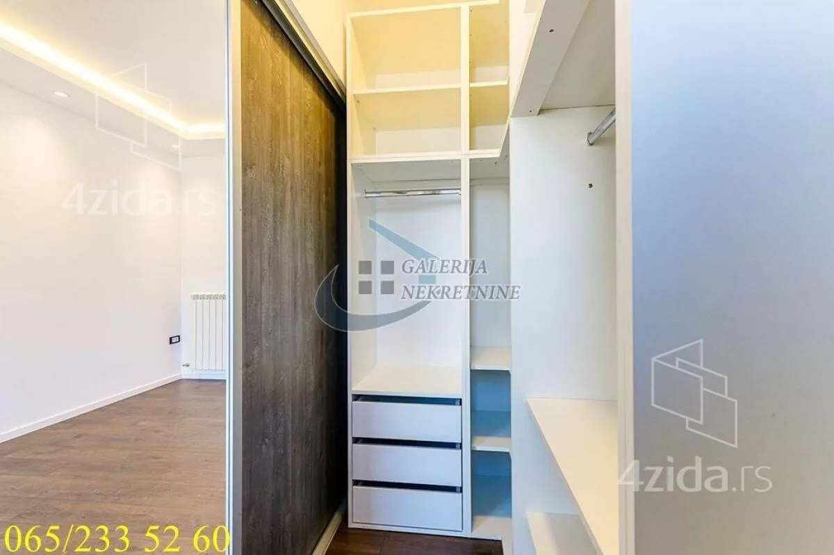 Petosoban stan | 4zida