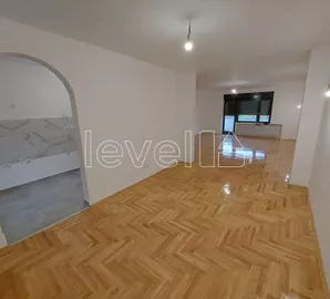 Sremska Kamenica, Gradske lokacije, Novi Sad, 3.0 stan | 4zida.rs