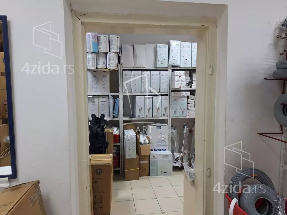 Lokal | 4zida