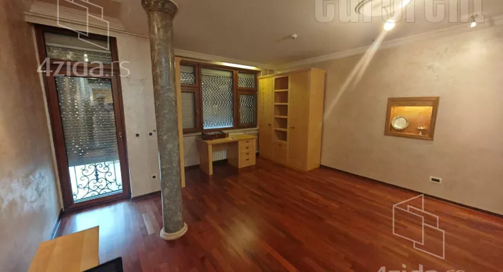 5-etažna kuća | 4zida