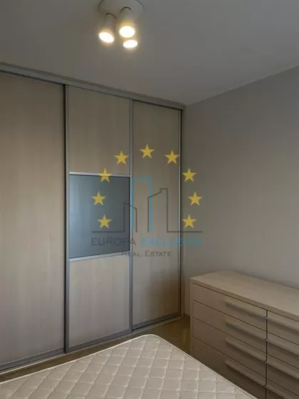 Ustanička | 4zida.rs