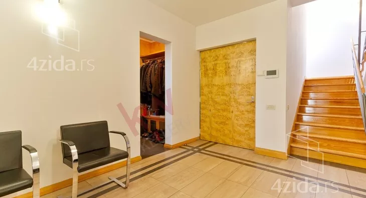 4-etažna kuća | 4zida