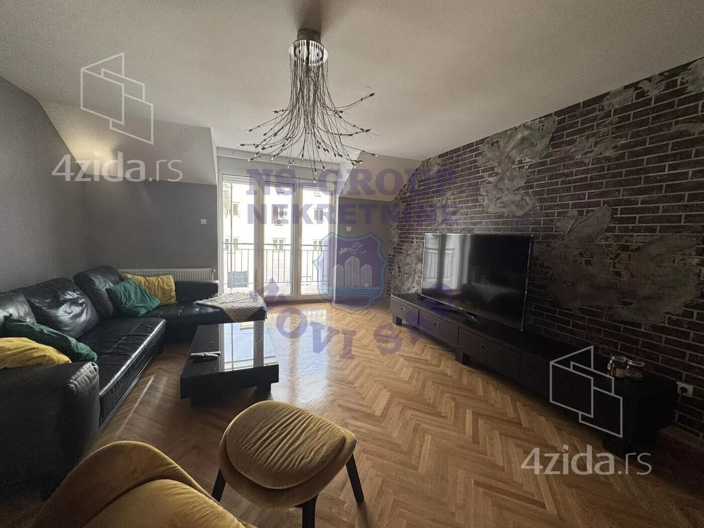 Petosoban stan | 4zida