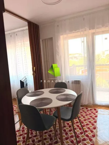 Prvomajska | 4zida.rs