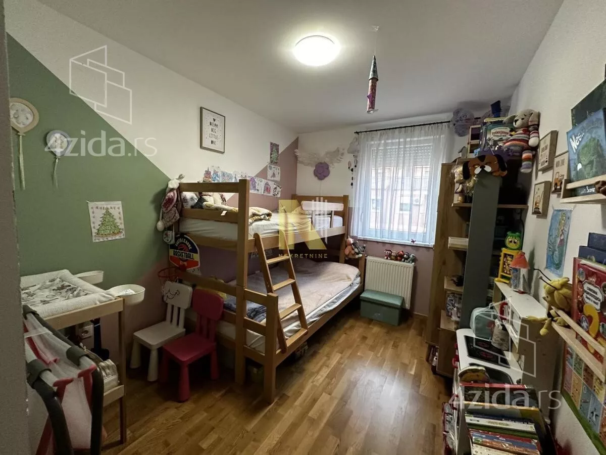 Dvoiposoban stan | 4zida