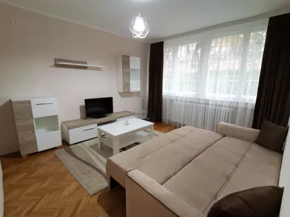 Učiteljsko Naselje | 4zida.rs