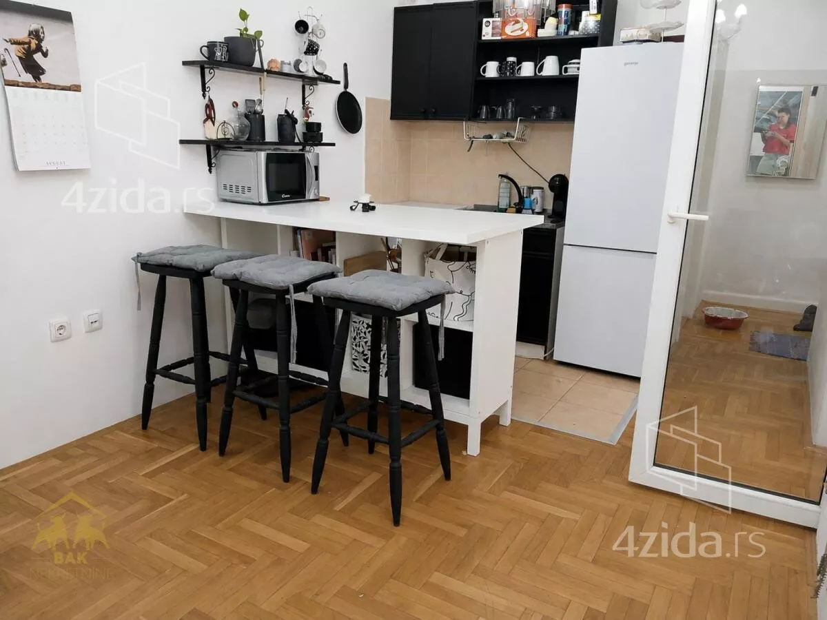 Garsonjera | 4zida