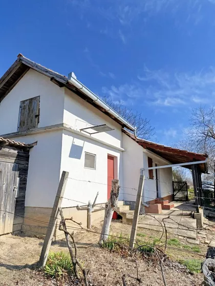 Lugarska 4 | 4zida.rs