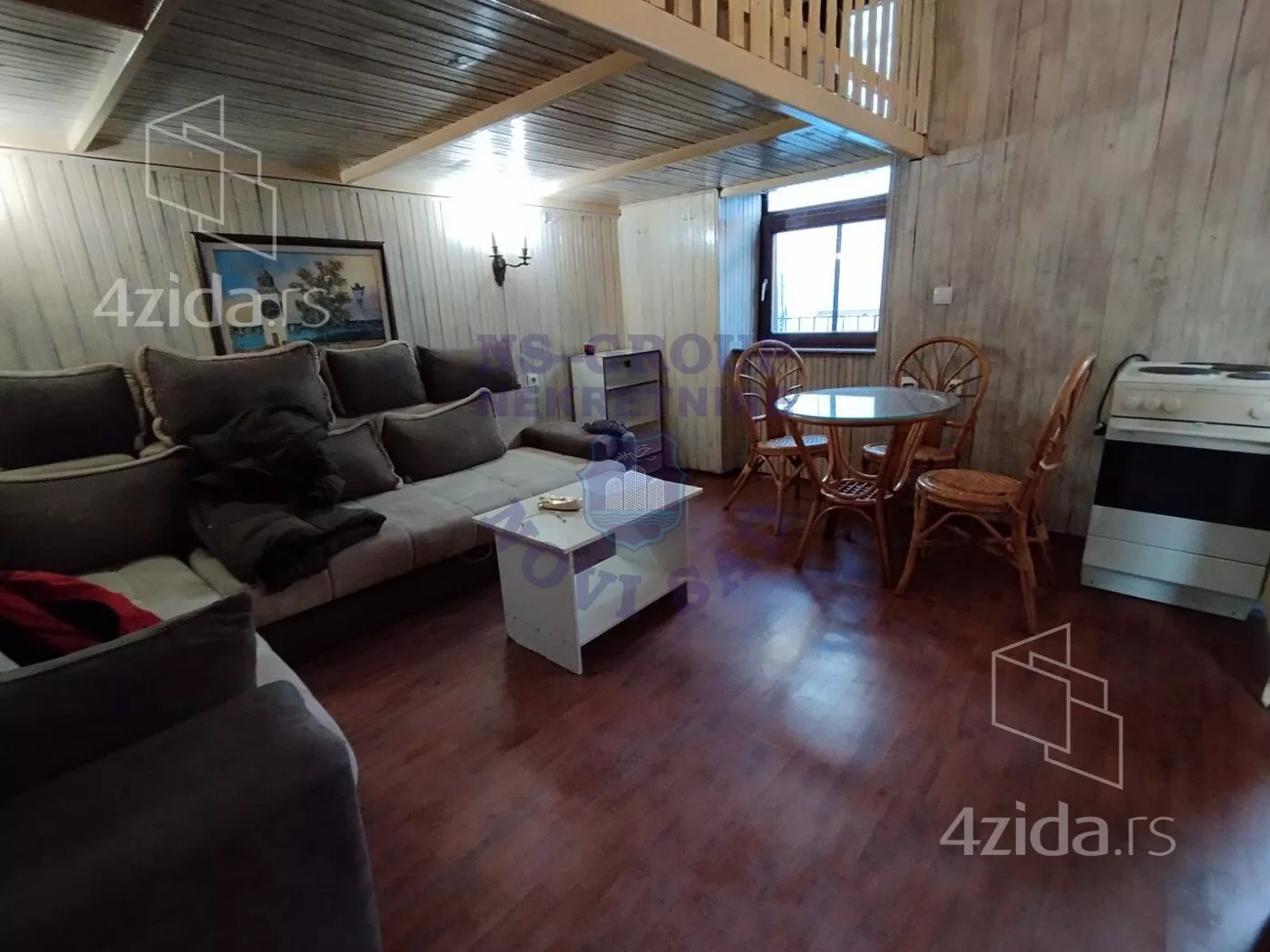 Jednoiposoban stan | 4zida