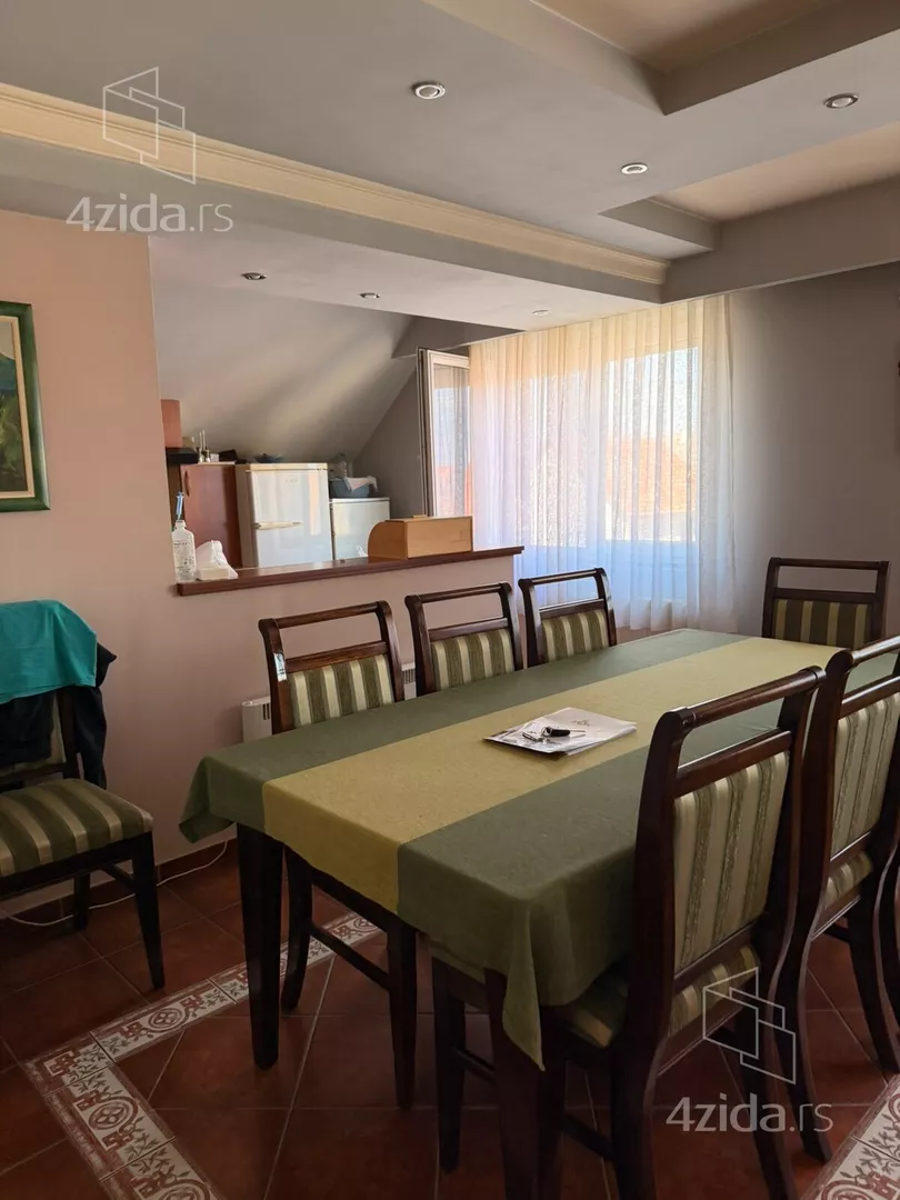 3-etažna kuća | 4zida