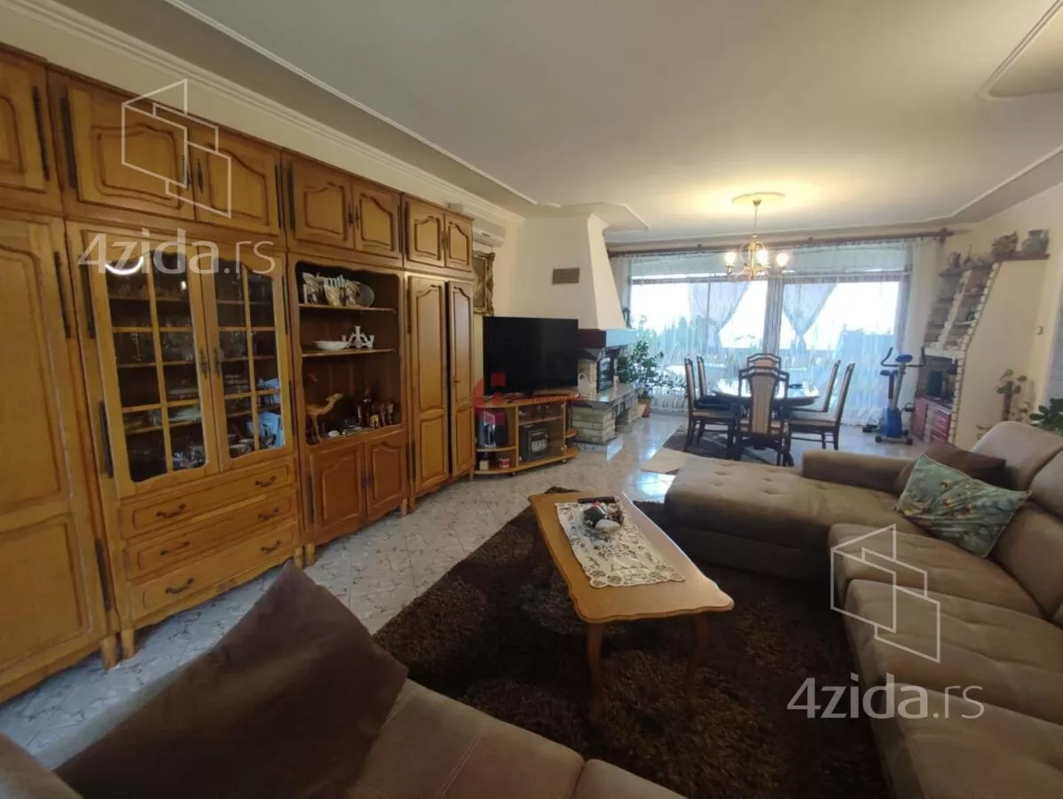 Kuća | 4zida