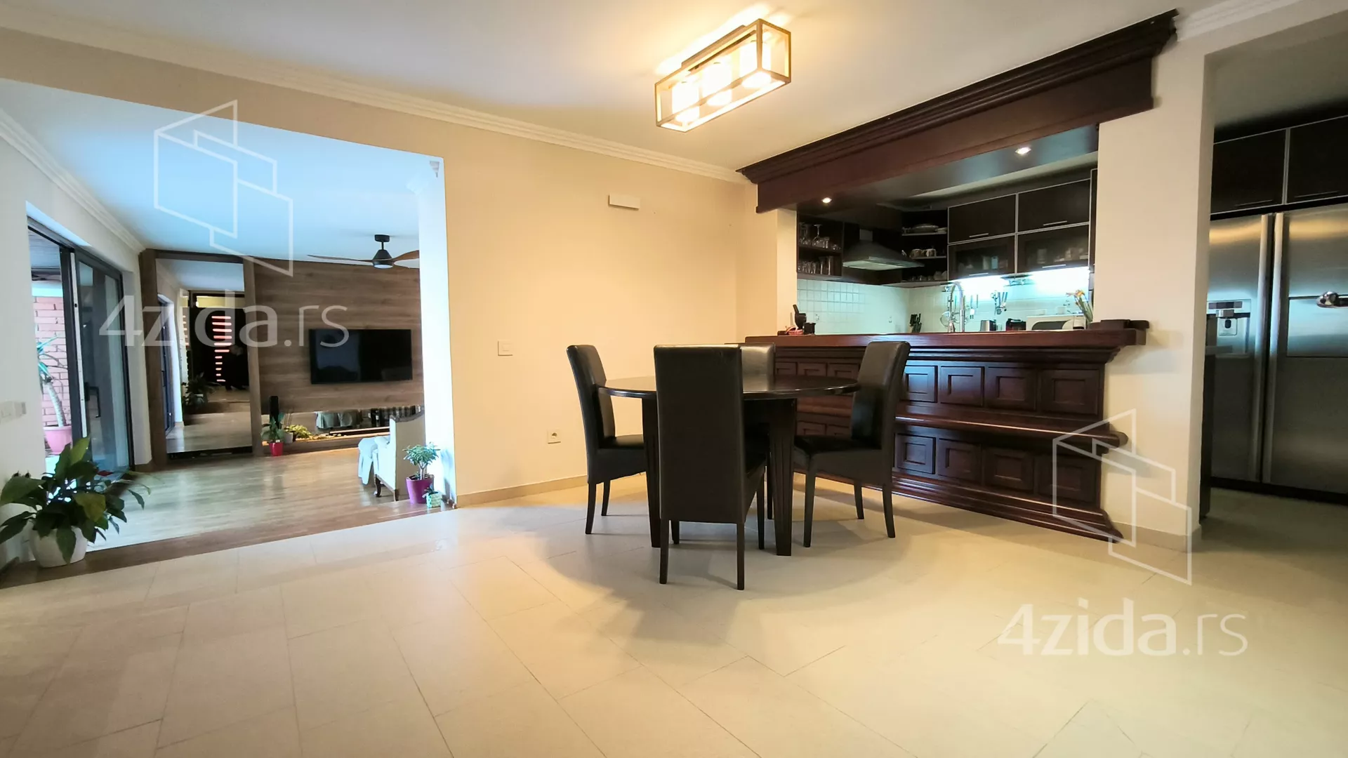 Petosoban stan | 4zida