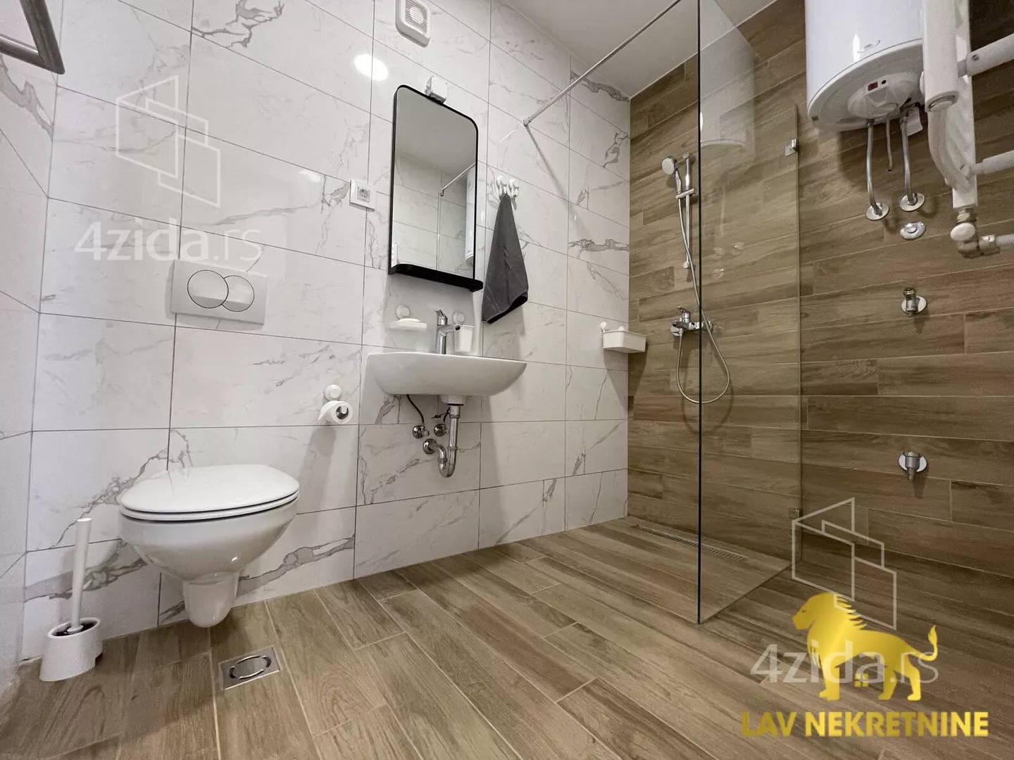 Jednoiposoban stan | 4zida