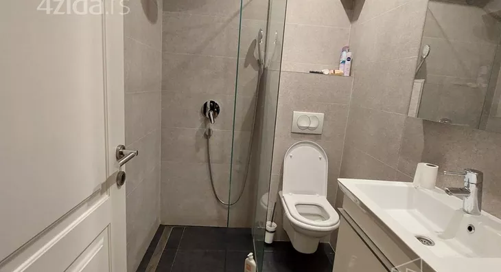 4-etažna kuća | 4zida